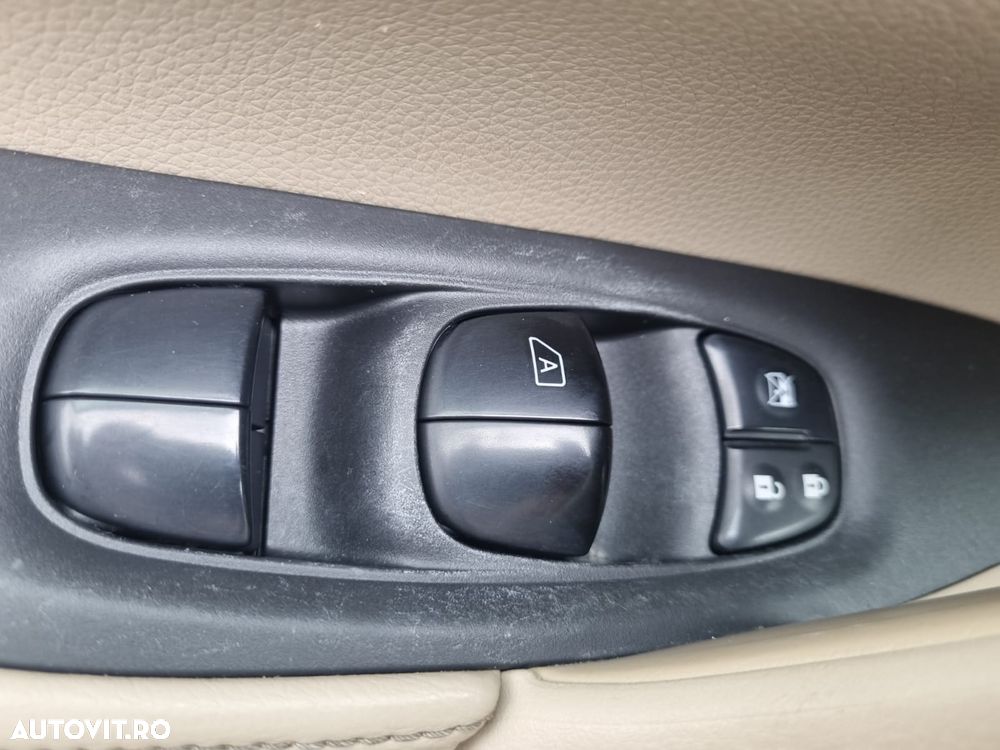 Nissan X-Trail 1.6L dCI Start/Stop Tekna - 30