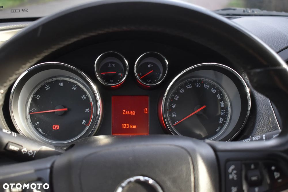 Opel Insignia 1.8 Sport - 14