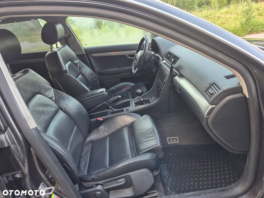 Audi A4 Avant 3.0 TDI Quattro - 16