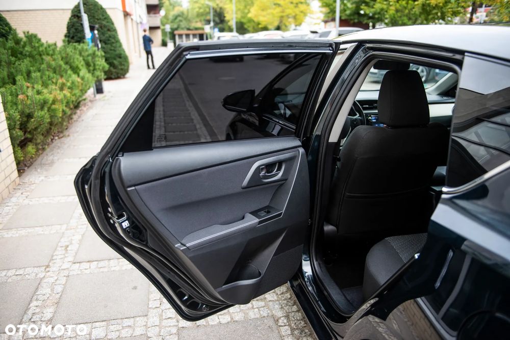 Toyota Auris 1.6 Valvematic Executive - 19