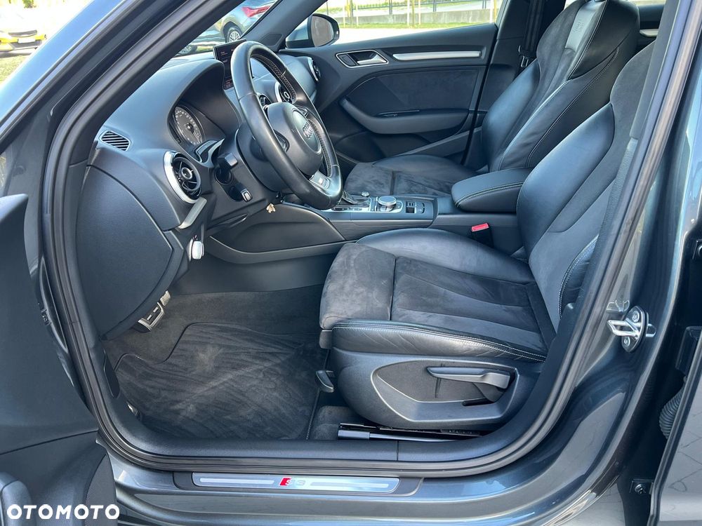 Audi S3 Sportback S tronic - 17