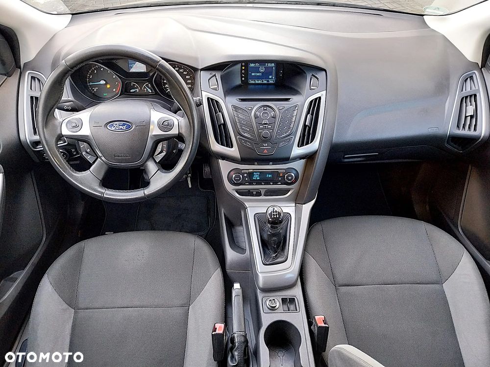 Ford Focus 1.6 Trend - 6