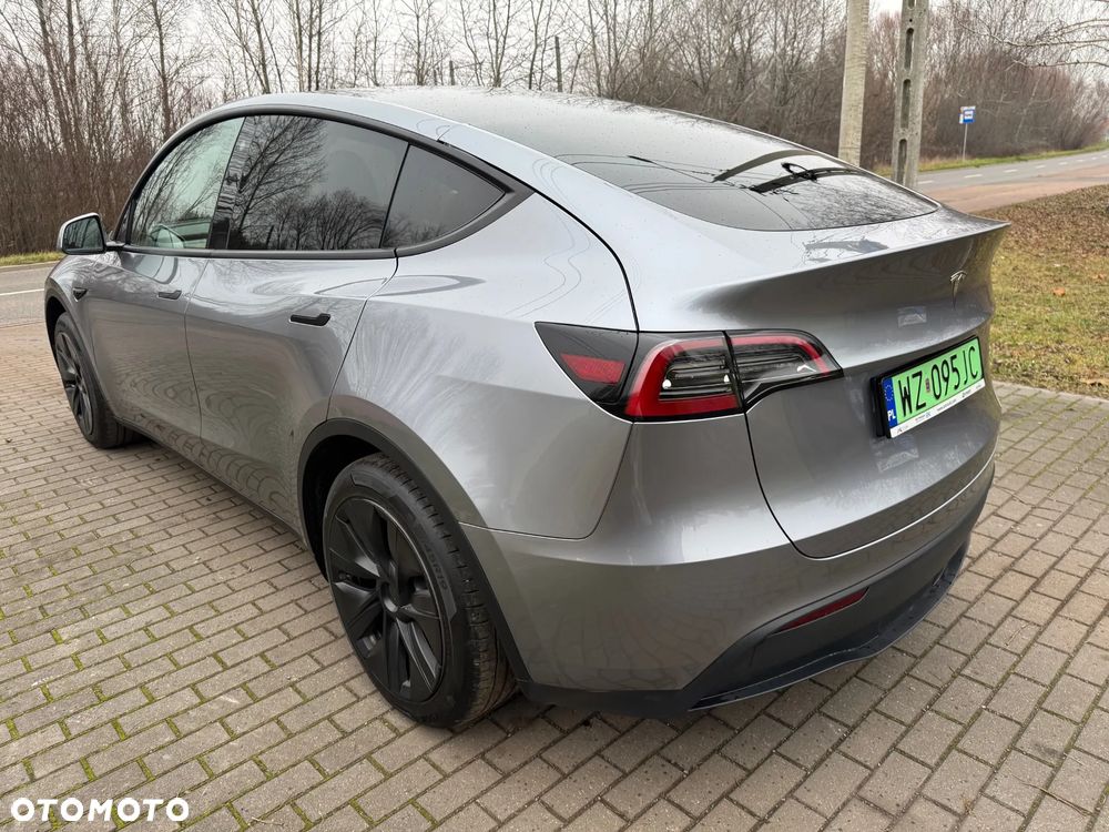 Tesla Model Y Standard - 8