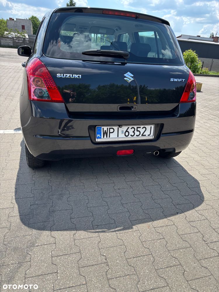 Suzuki Swift - 8