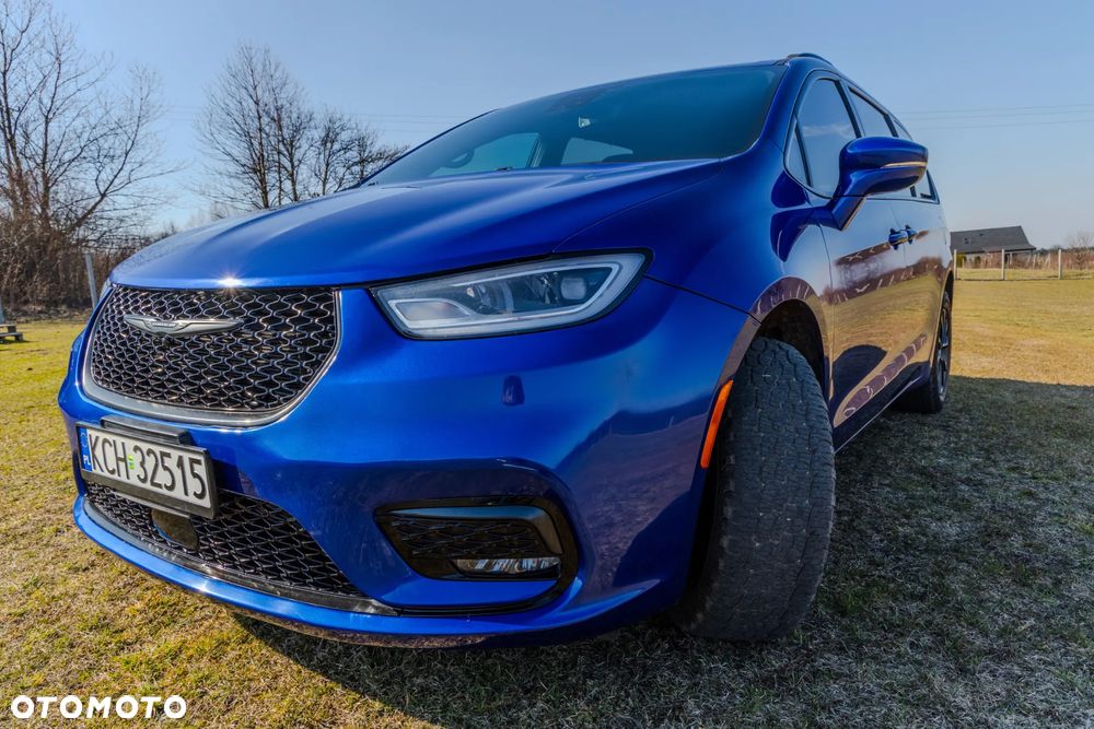 Chrysler Pacifica - 20