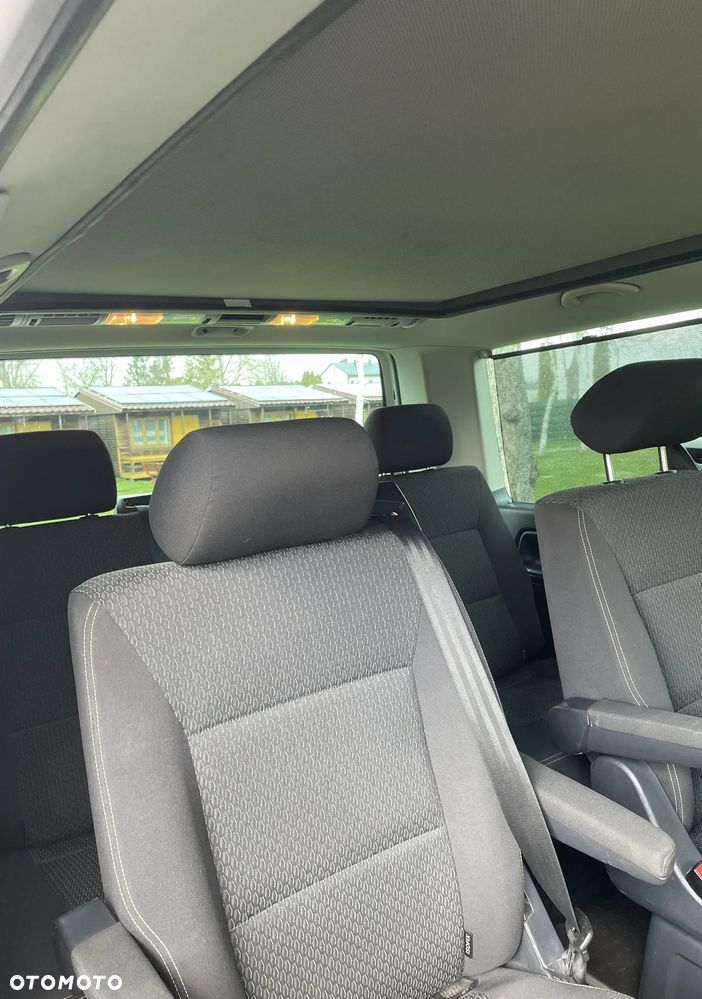 Volkswagen Multivan - 5