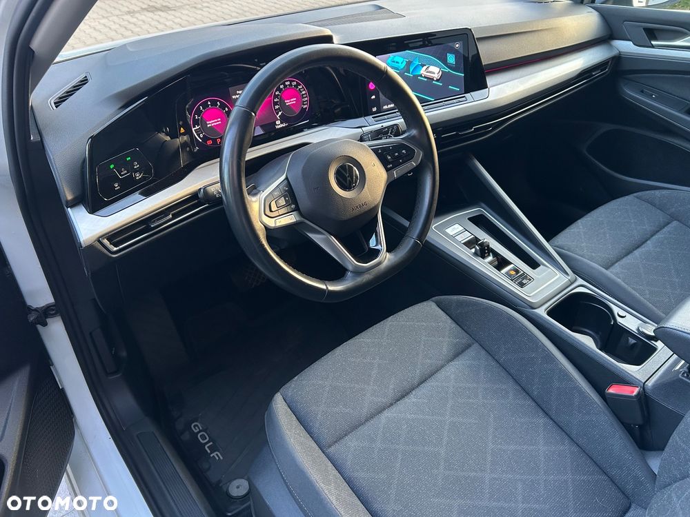 Volkswagen Golf 1.0 eTSI Life DSG - 6