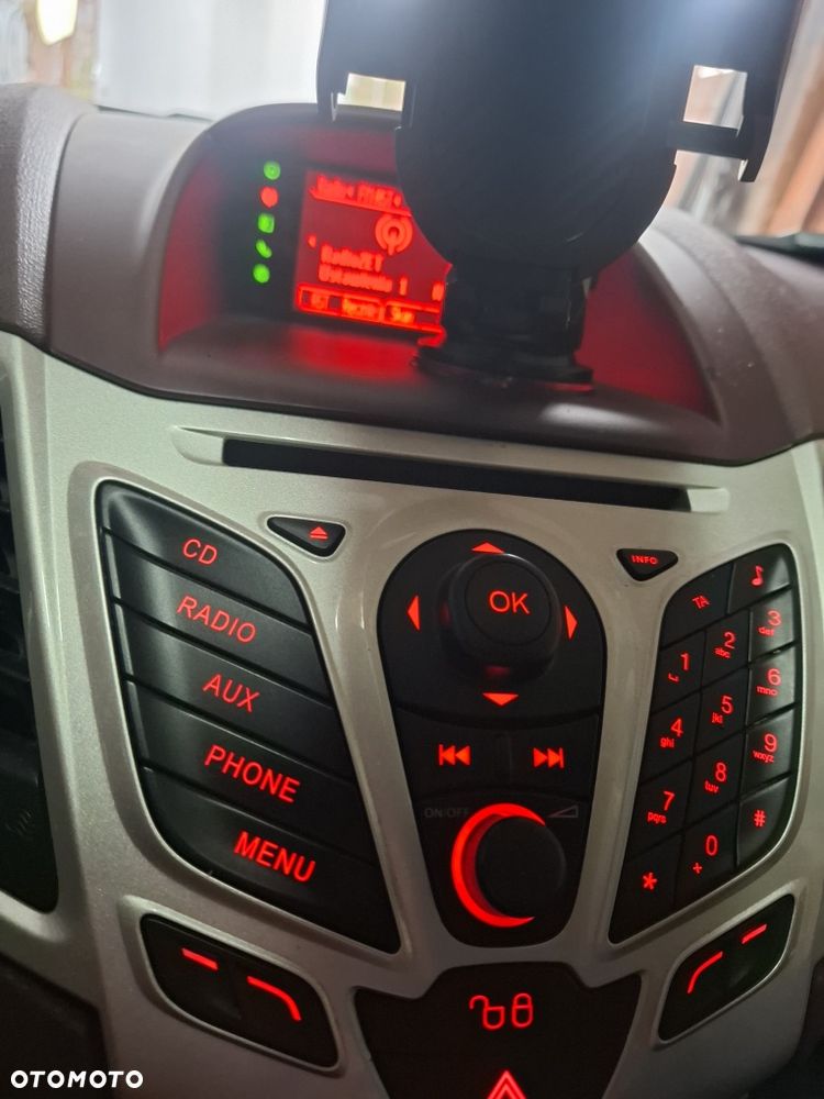 Ford Fiesta - 10