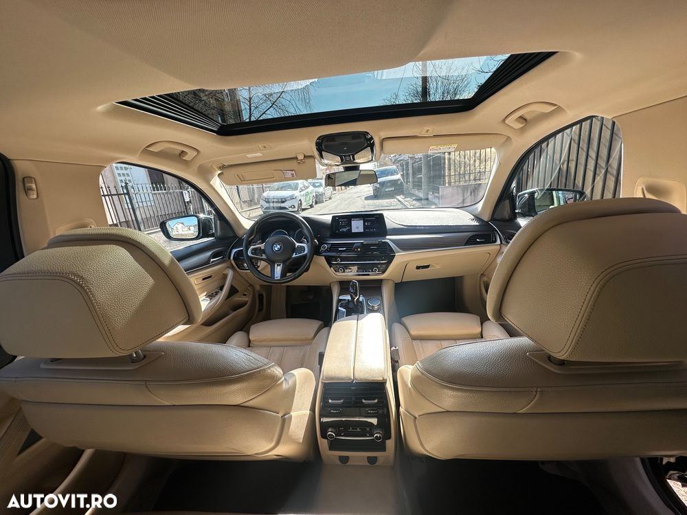 BMW Seria 5 530d xDrive AT - 24
