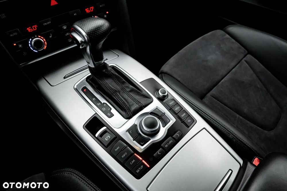 Audi A6 Avant 3.0 TDI DPF quattro tiptronic - 39