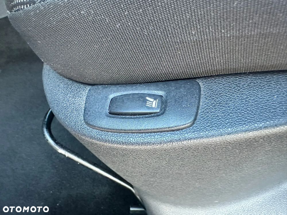 Renault Clio - 19