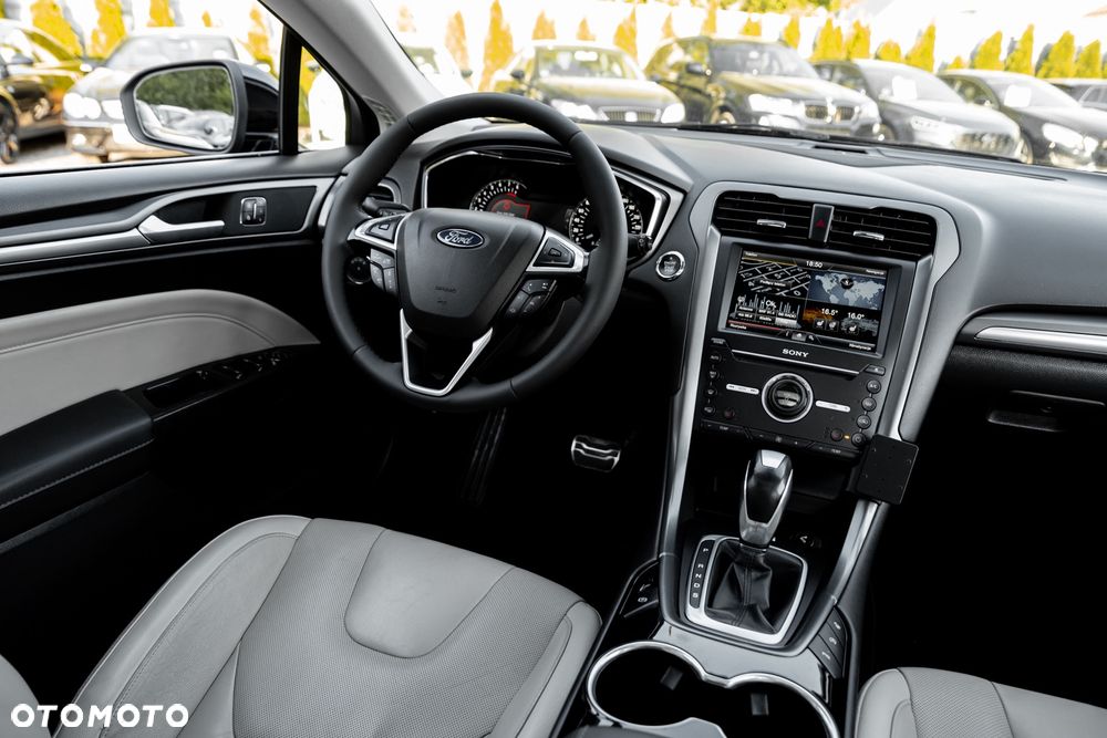 Ford Mondeo 2.0 EcoBoost ST-Line - 26