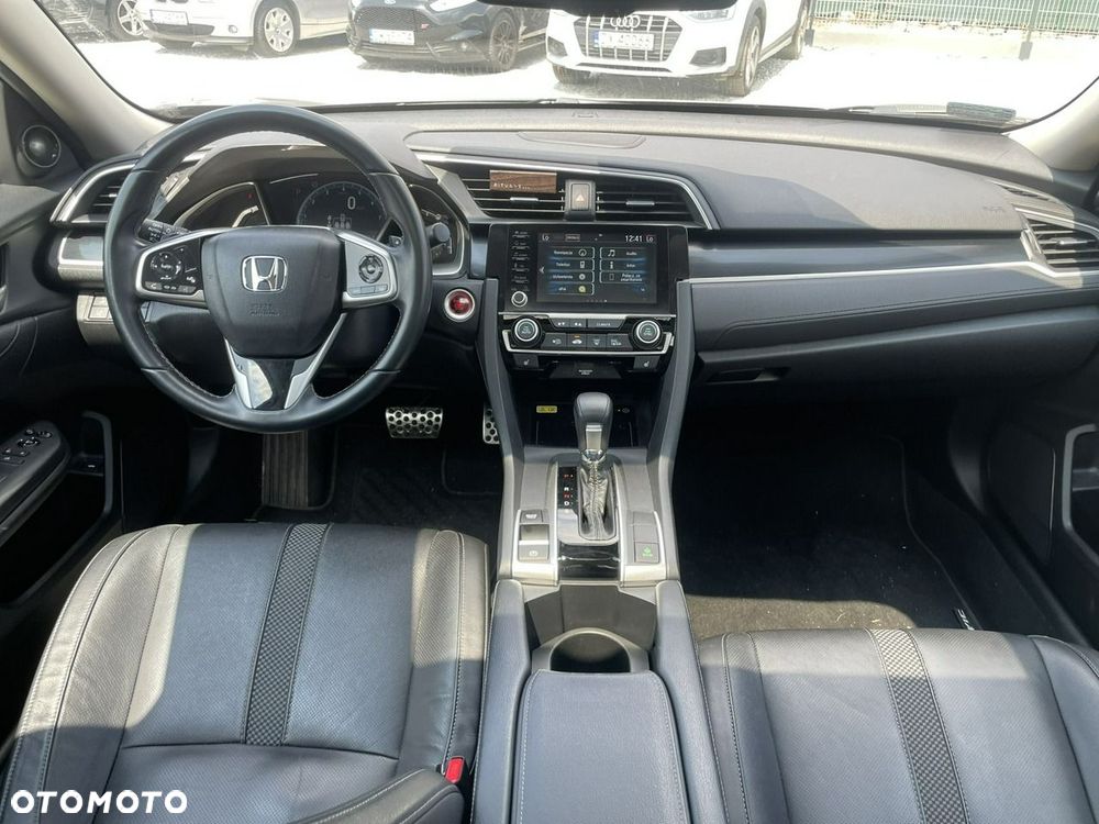 Honda Civic 1.5 i-VTEC Turbo CVT Prestige - 33