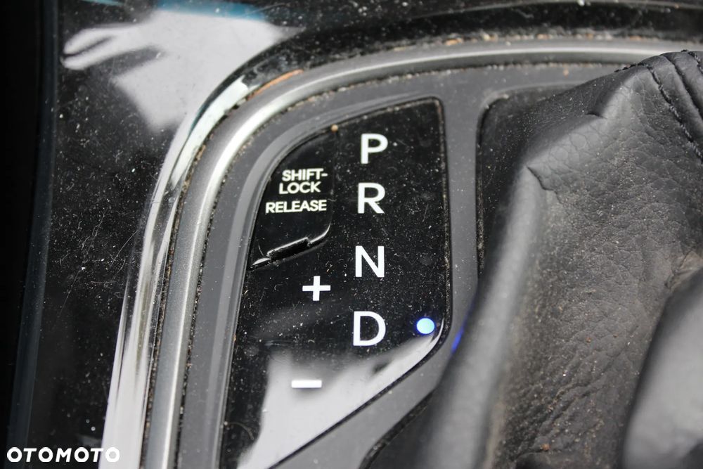 Hyundai i40 Kombi blue 1.7 CRDi DCT Premium - 27