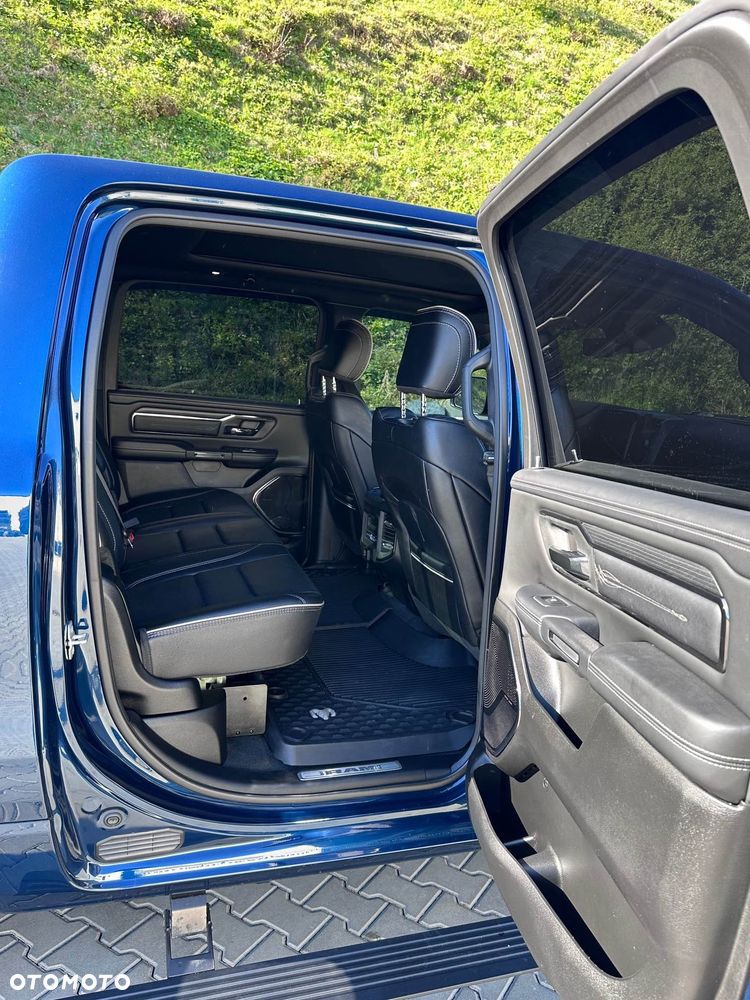 Dodge RAM 5.7 4x4 - 14