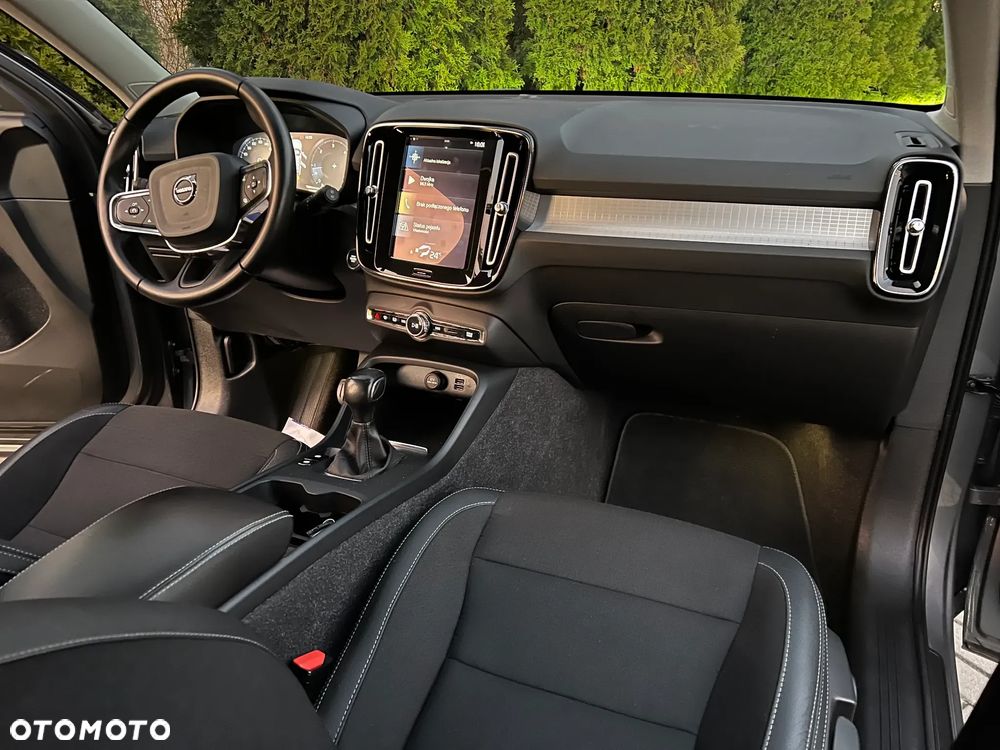 Volvo XC 40 D3 Momentum - 35