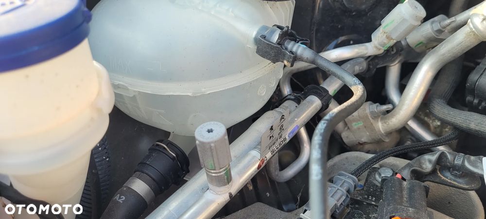 Peugeot 208 Elektromotor 136 GT Pack - 32