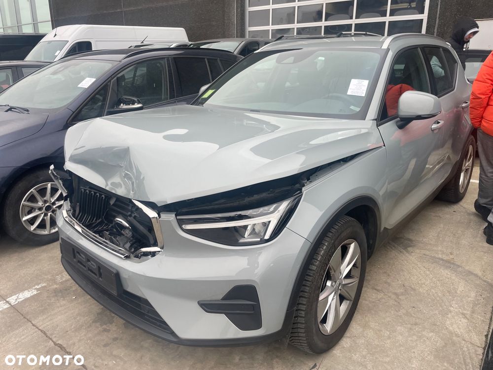 Volvo XC 40 ver-t5-awd-r--design - 2
