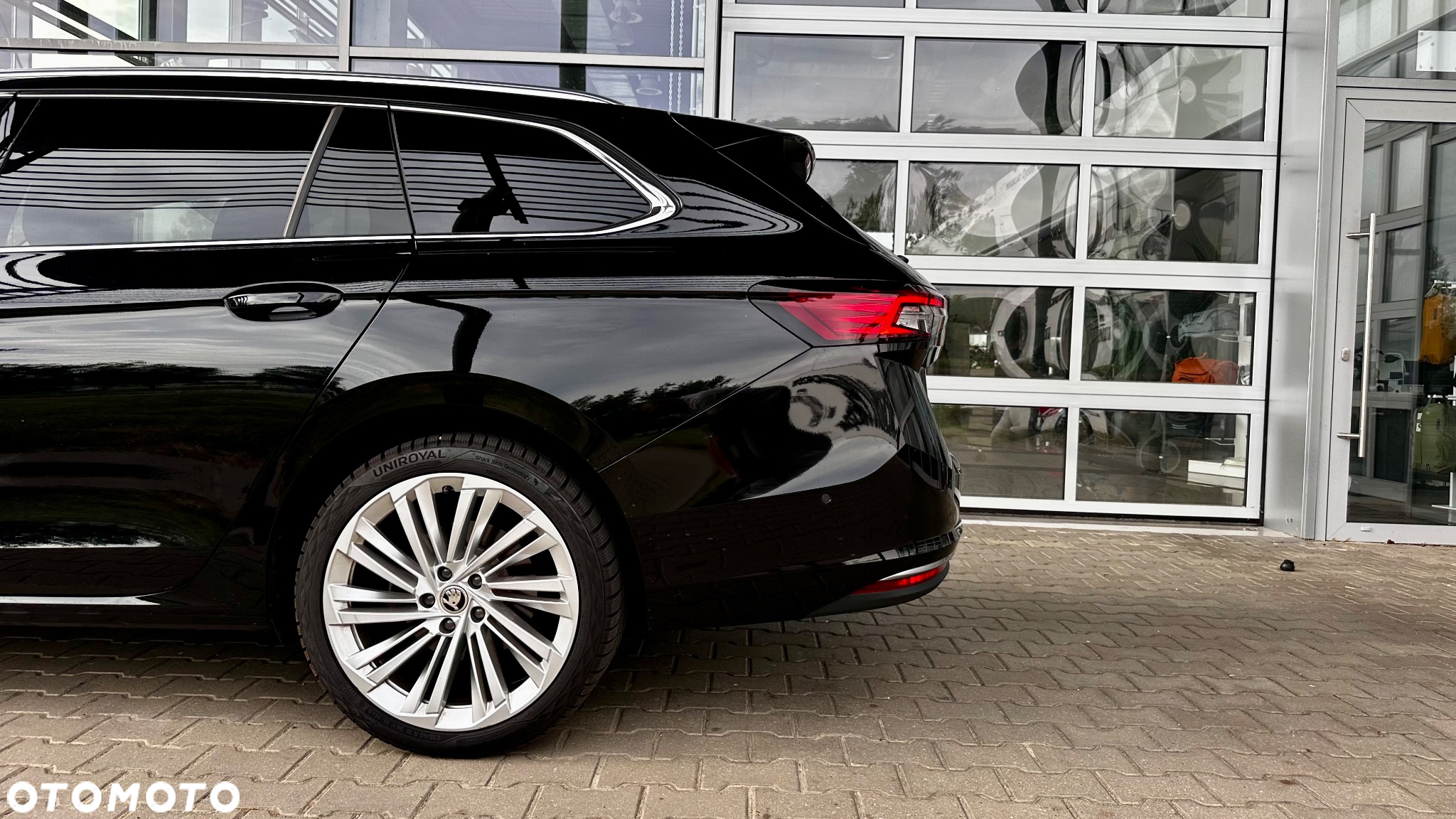 Skoda Superb 2.0 TDI SCR 4x4 L&K DSG - 38