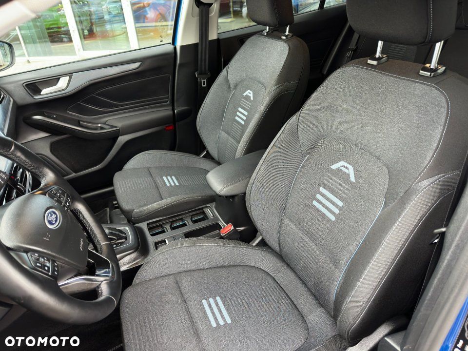 Ford Focus - 12