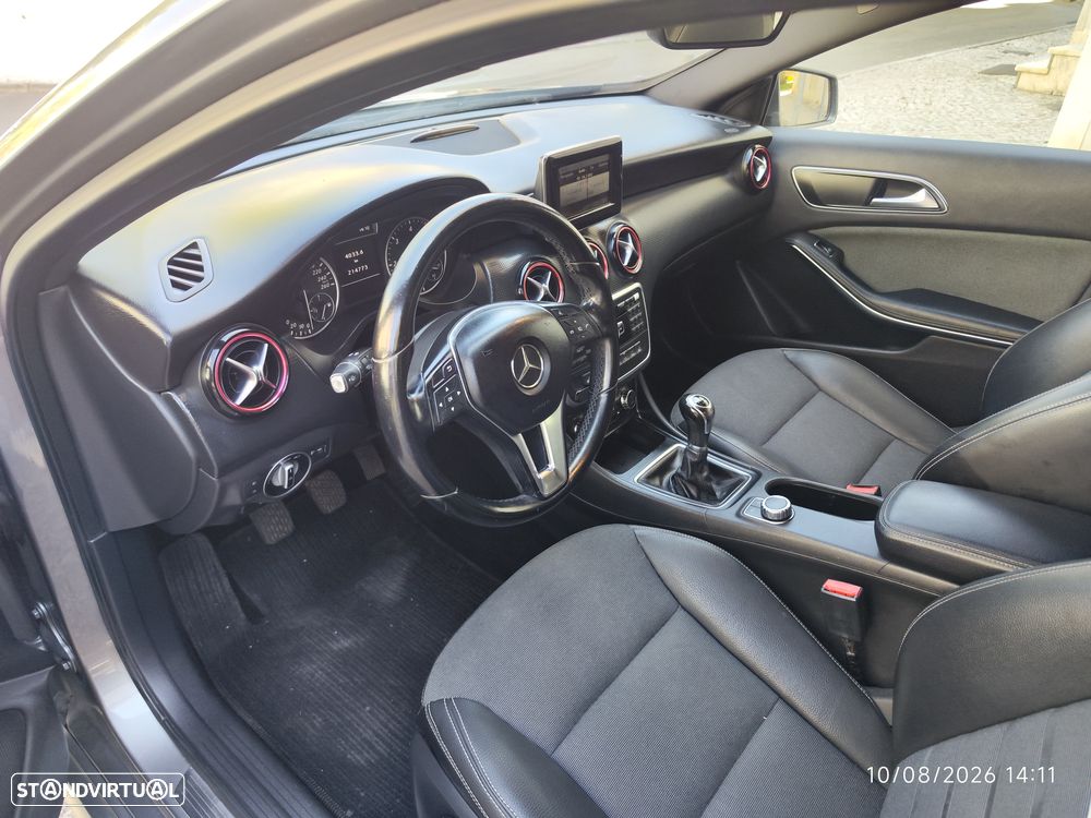 Mercedes-Benz A 180 d Urban - 23