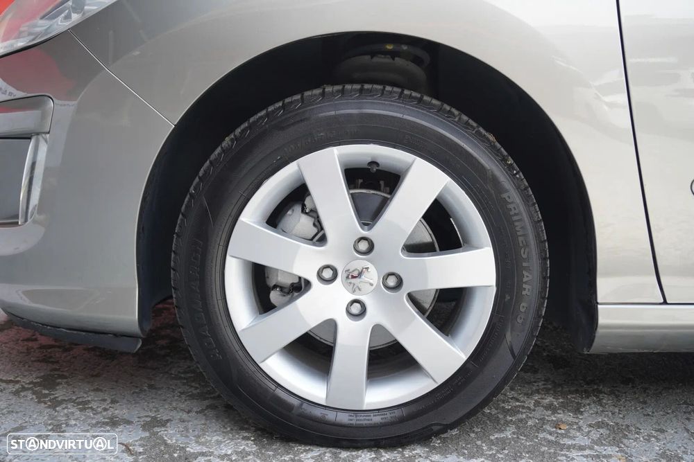 Peugeot 308 SW 1.6 HDi Executive CVM6 - 19