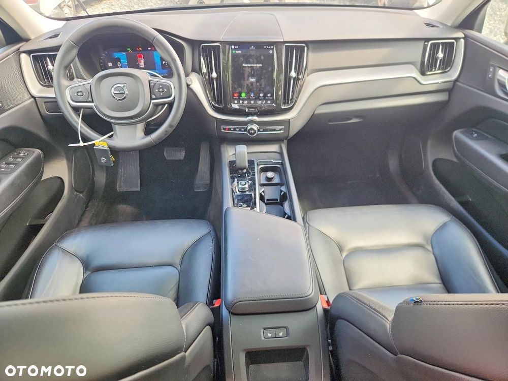 Volvo XC 60 B5 B Momentum Pro - 9