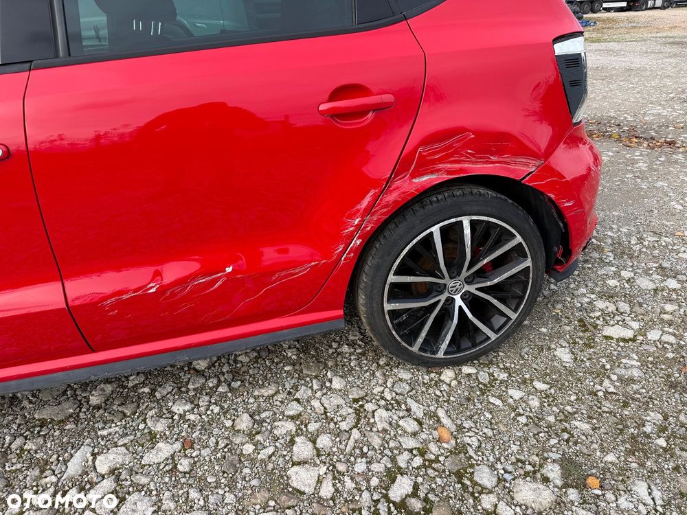 Volkswagen Polo 1.8 TSI (Blue Motion Technology) DSG GTI - 10