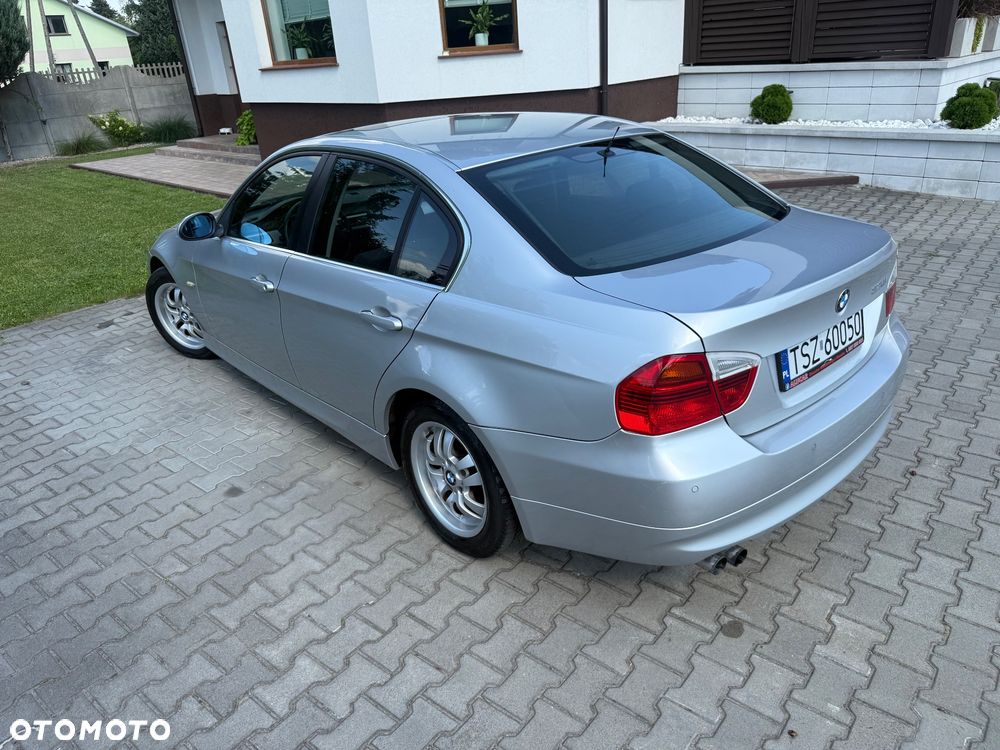 BMW Seria 3 325i - 13