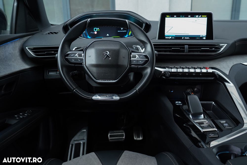 Peugeot 3008 PHEV EAT8 4X4 GT Pack - 12