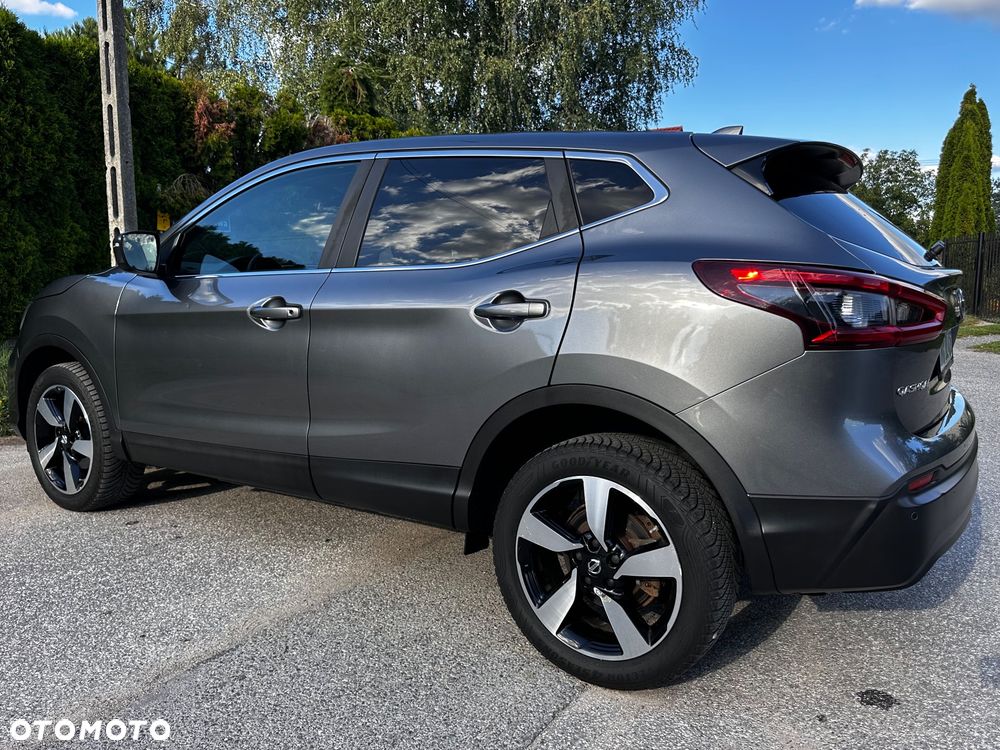 Nissan Qashqai 1.2 DIG-T N-Vision - 17