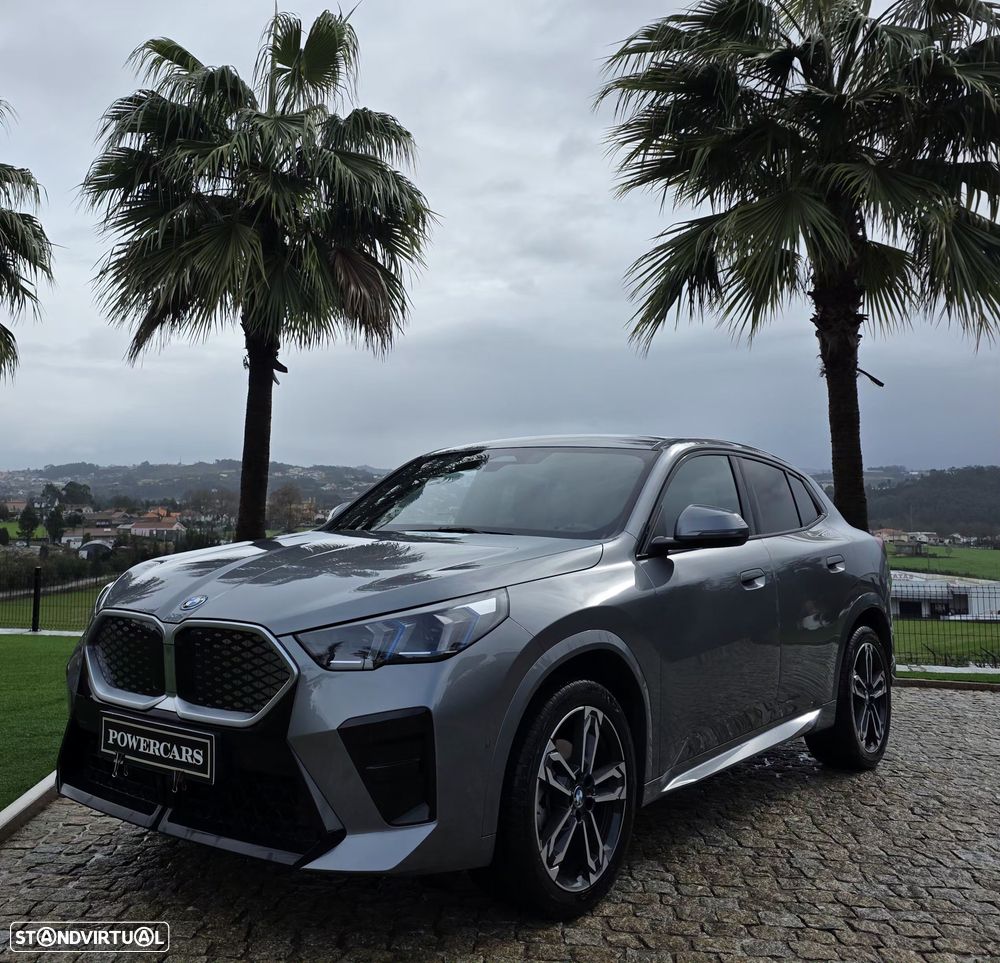 BMW iX2 eDrive20 Pack Desportivo M - 3