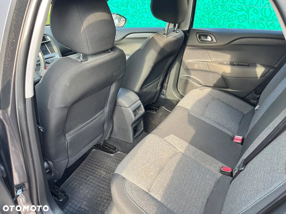 Citroën C4 1.2 PureTech MoreLife - 12