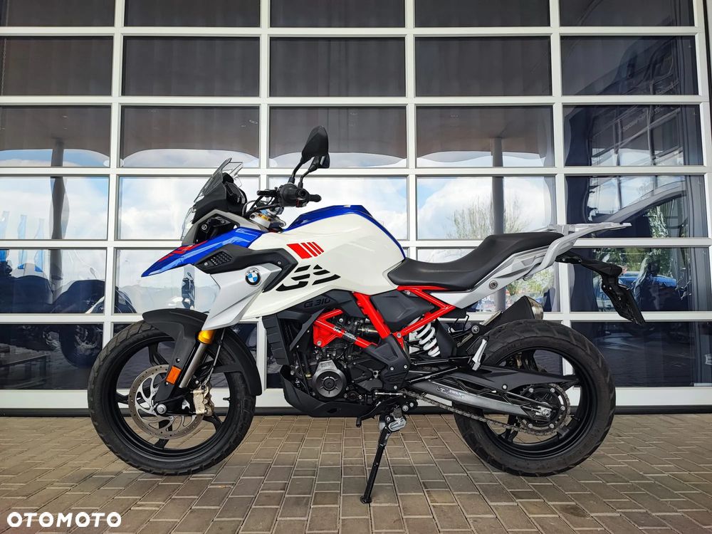 BMW G - 8