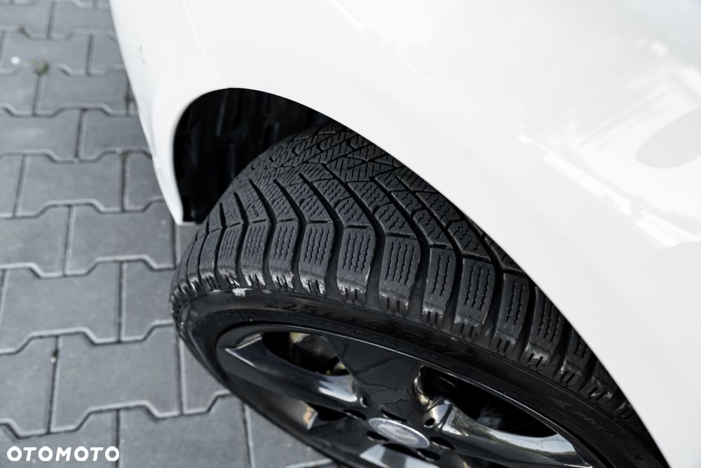 Mercedes-Benz Klasa B 180 7G-DCT - 37