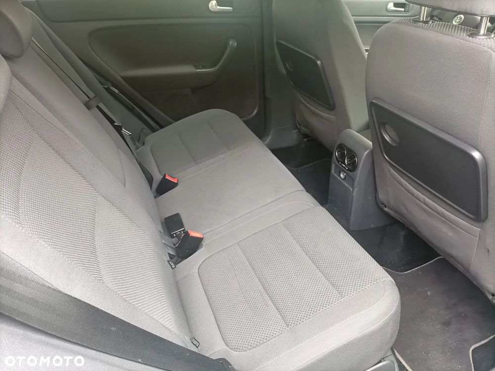 Volkswagen Golf Plus 2.0 TDI Comfortline DSG - 5