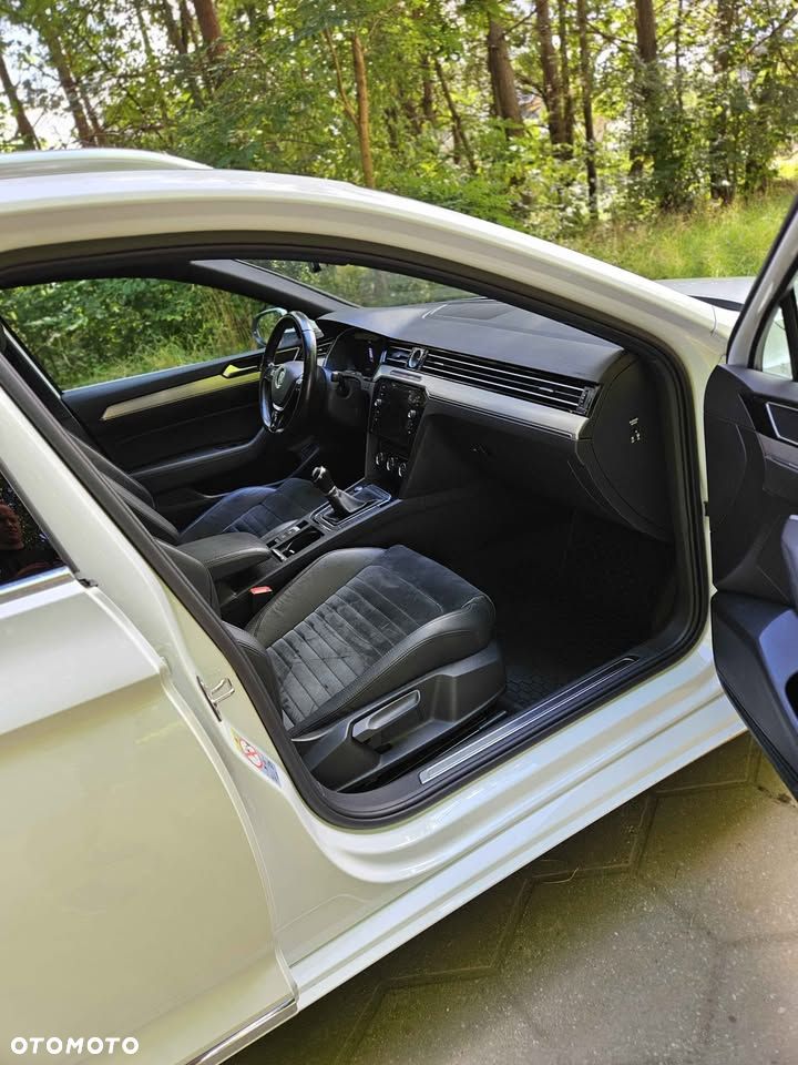Volkswagen Passat 2.0 TDI SCR Highline - 7