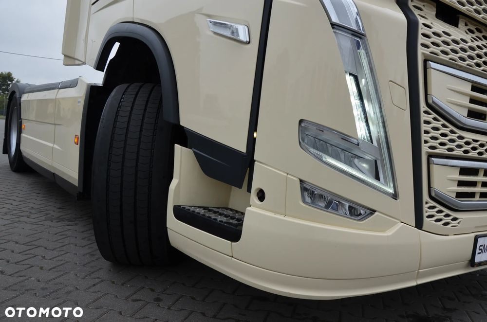 Volvo FH 500 XL NEW / 12.2022r / FULL LED / KLIMA P. / NAVI / WAGA / KAMERA / 6200 - 7