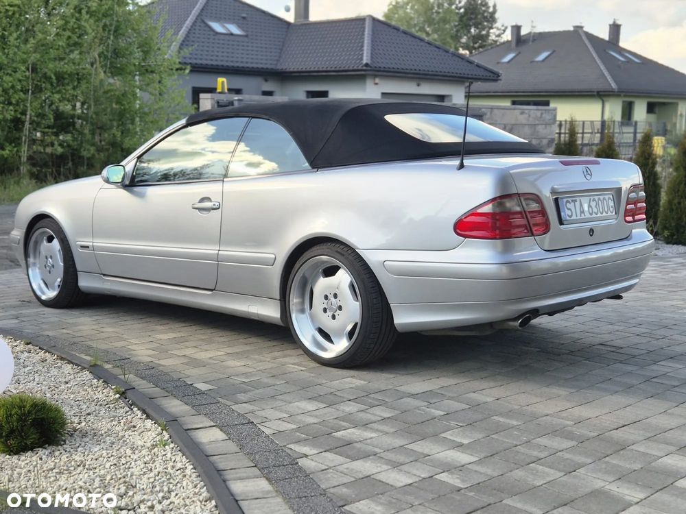 Mercedes-Benz CLK - 4