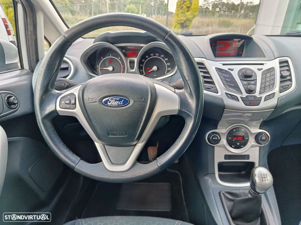 Ford Fiesta 1.4 TDCI Titanium - 9