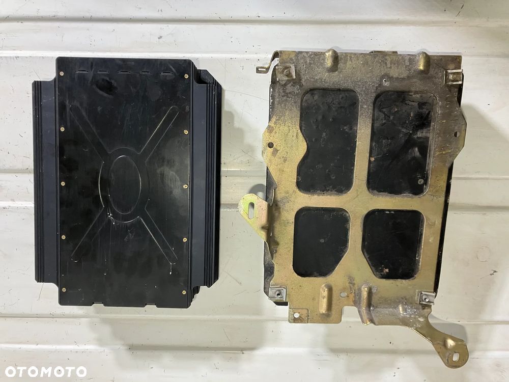 WZMACNIACZ DSP BMW E38 E39 X5 TOP HI-FI 8352296 8386281 - 9