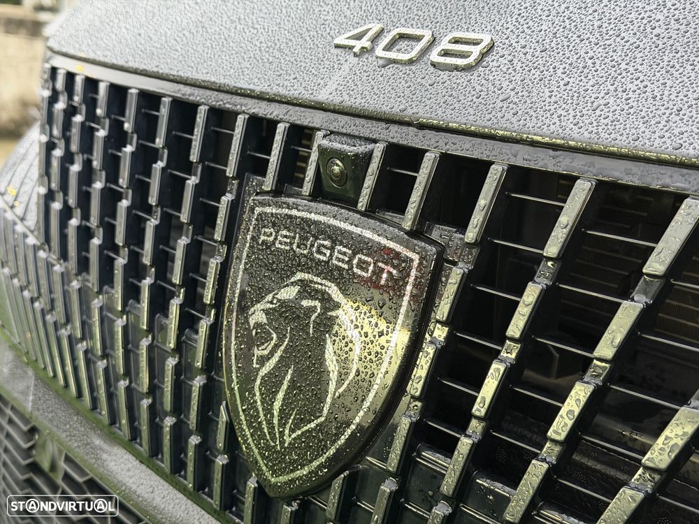 Peugeot 408 - 32