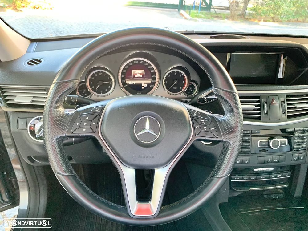 Mercedes-Benz E 300 Bluetec Hybrid Avantgarde - 24