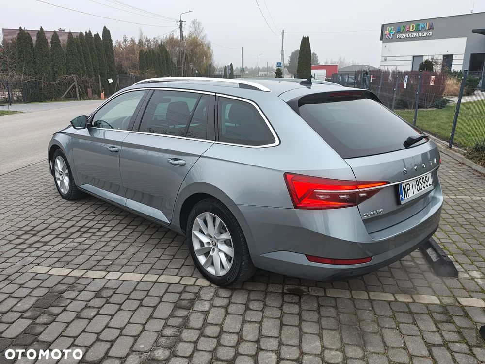 Skoda Superb 2.0 TSI Ambition DSG - 11