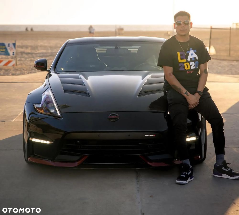 Nissan 370 Z - 28