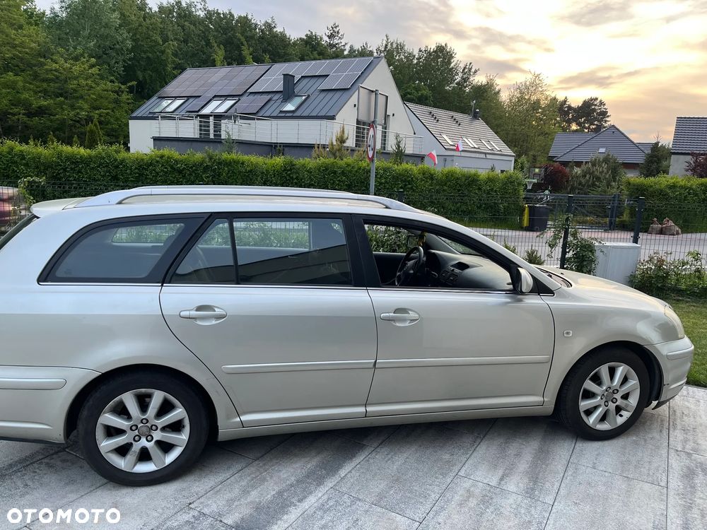 Toyota Avensis 2.0 VVT-i Combi Edition - 3