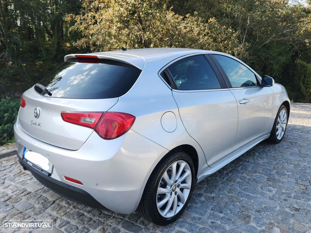 Alfa Romeo Giulietta 1.6 JTDm Veloce - 14