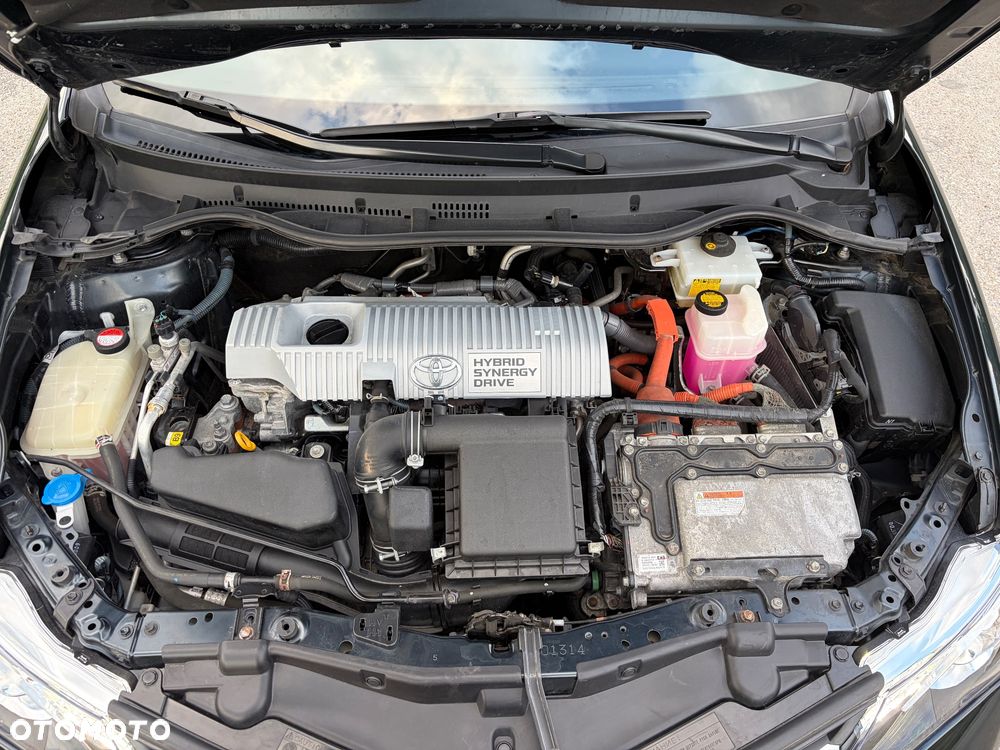 Toyota Auris 1.8 HSD Prestige NAVI - 24
