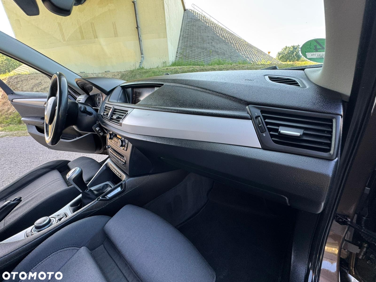 BMW X1 xDrive20d - 23