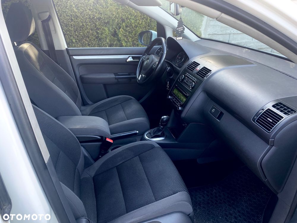 Volkswagen Touran - 7